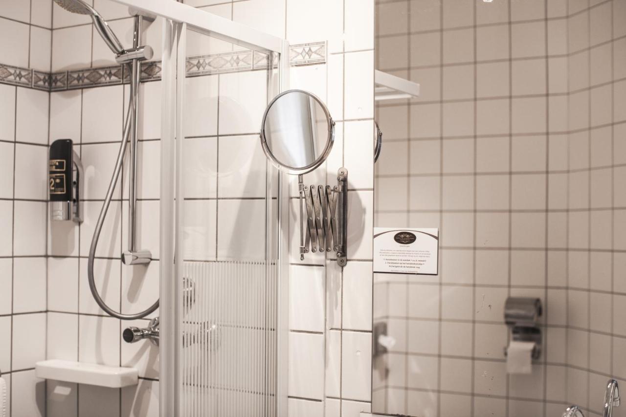 Hotel De Elderschans アールデンブルグ エクステリア 写真