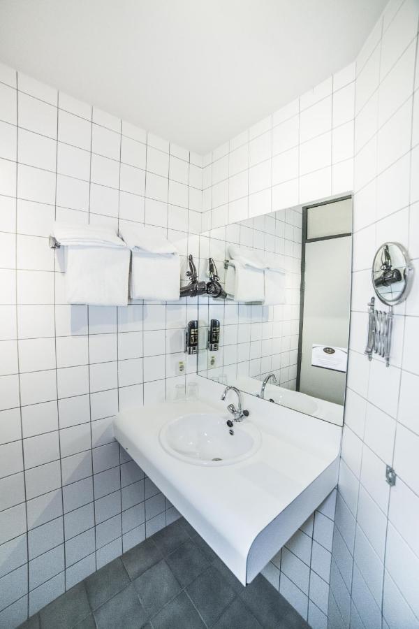 Hotel De Elderschans アールデンブルグ エクステリア 写真