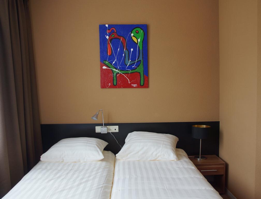 Hotel De Elderschans アールデンブルグ エクステリア 写真